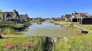 Aan de vijver van de Drentse Lagune