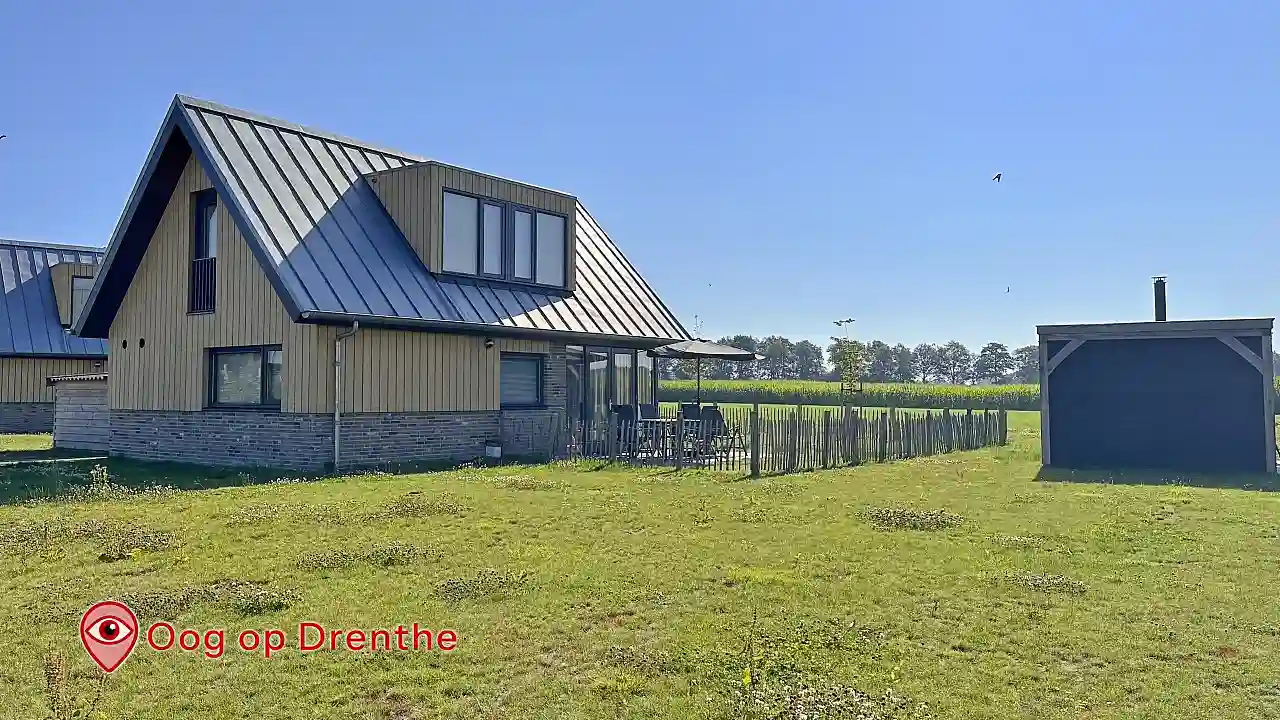 Vakantiewoning met huisdier hek om de tuin.