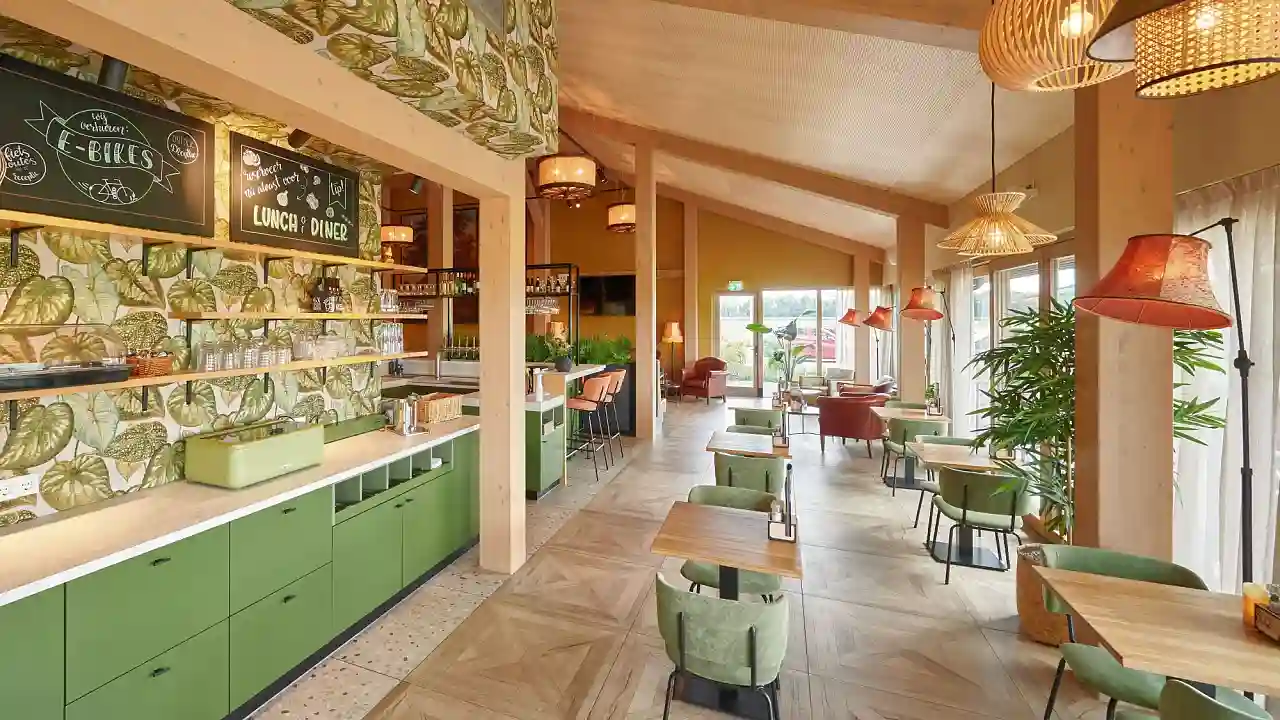 Ontbijtbuffet en restaurant van boetiekhotel Het Witte Veen